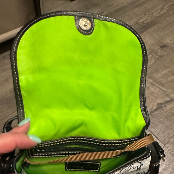 Peter Pan Disney Dooney and Bourke - Picture 6 of 7